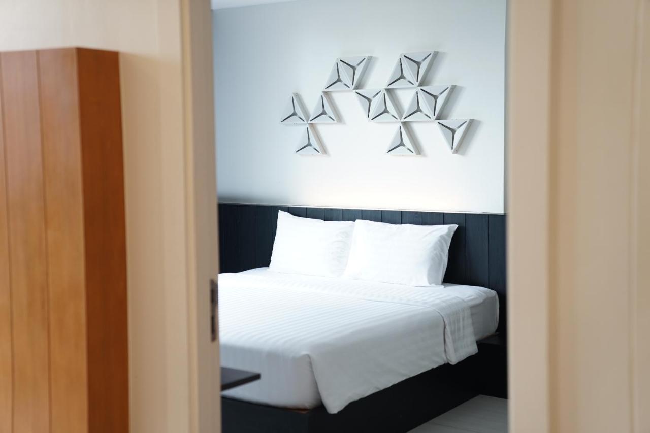 130 Hotel & Residence Bangkok Ngoại thất bức ảnh