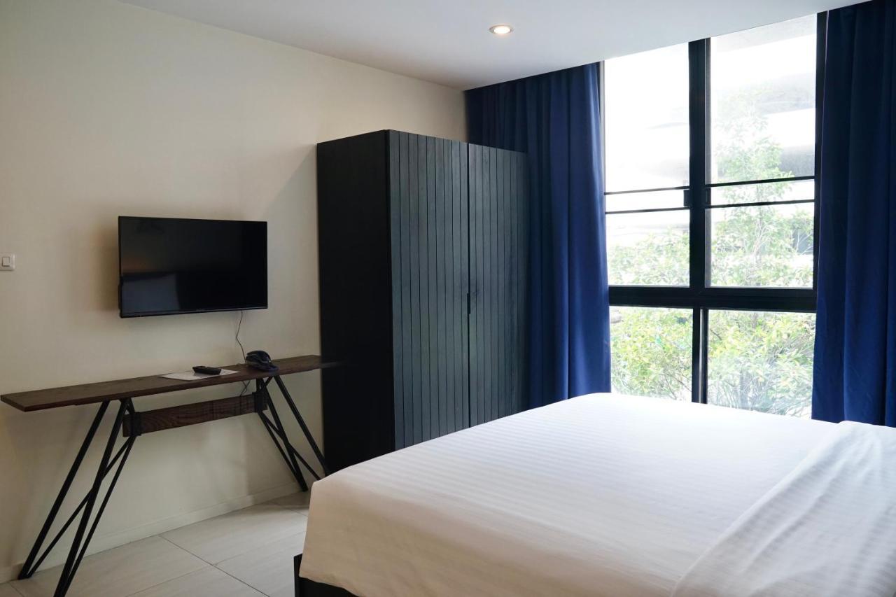 130 Hotel & Residence Bangkok Ngoại thất bức ảnh