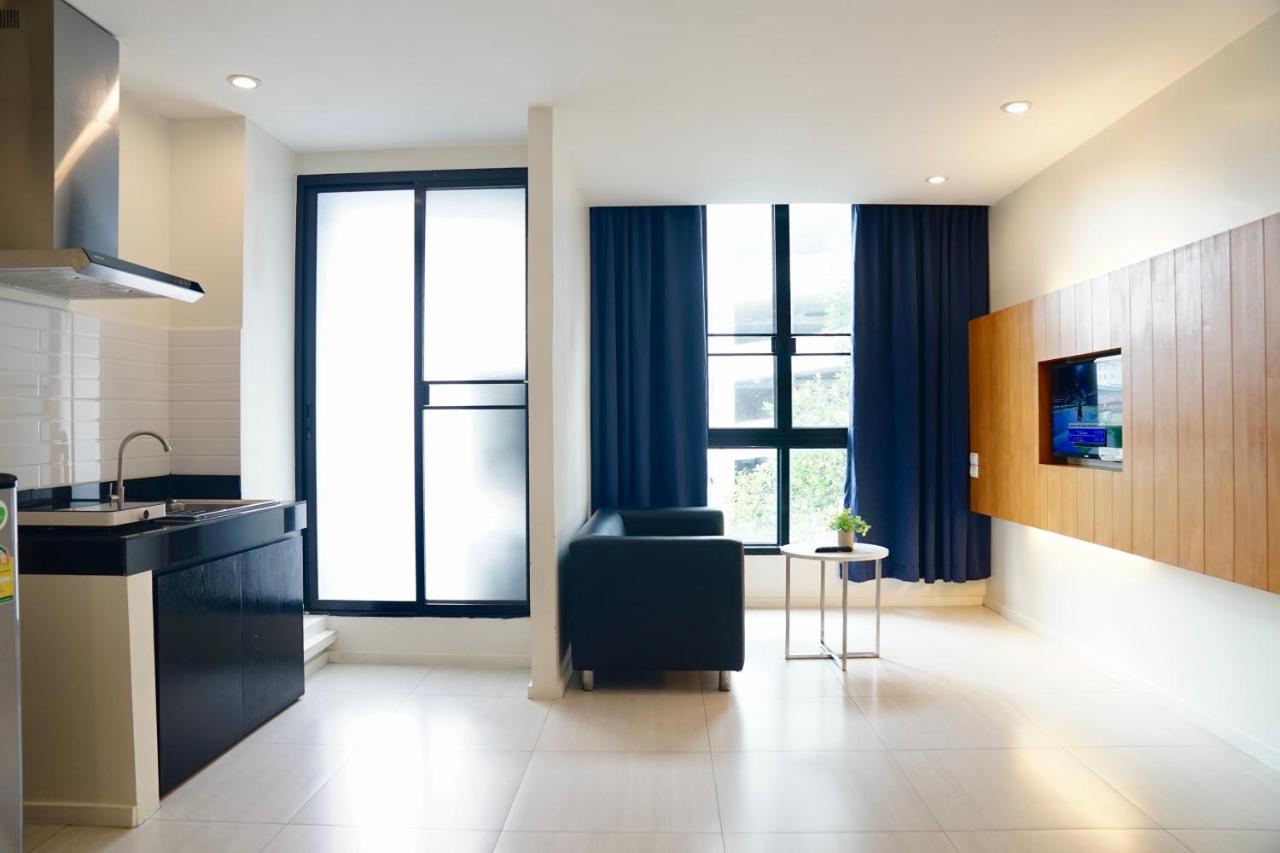 130 Hotel & Residence Bangkok Ngoại thất bức ảnh