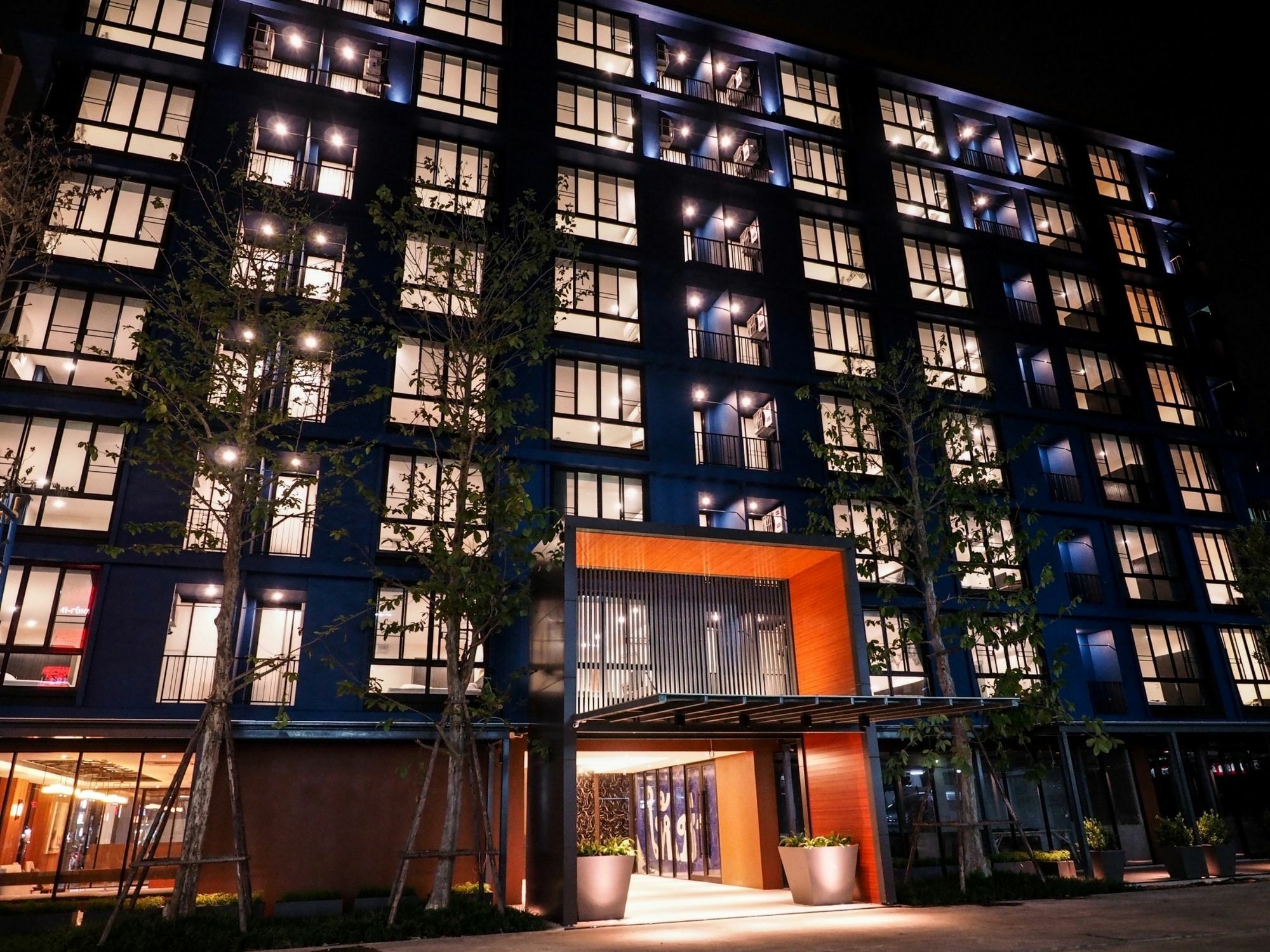 130 Hotel & Residence Bangkok Ngoại thất bức ảnh